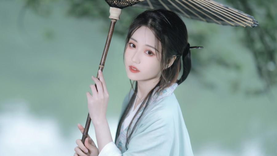 《小娘惹之翡翠山》热度飙升  黄暄婷凭“张安娜”交出亮眼口碑成绩单